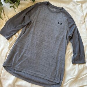 UnderArmour Heat Gear Loose Men's Quarter Sleeve Shirt SIZE M